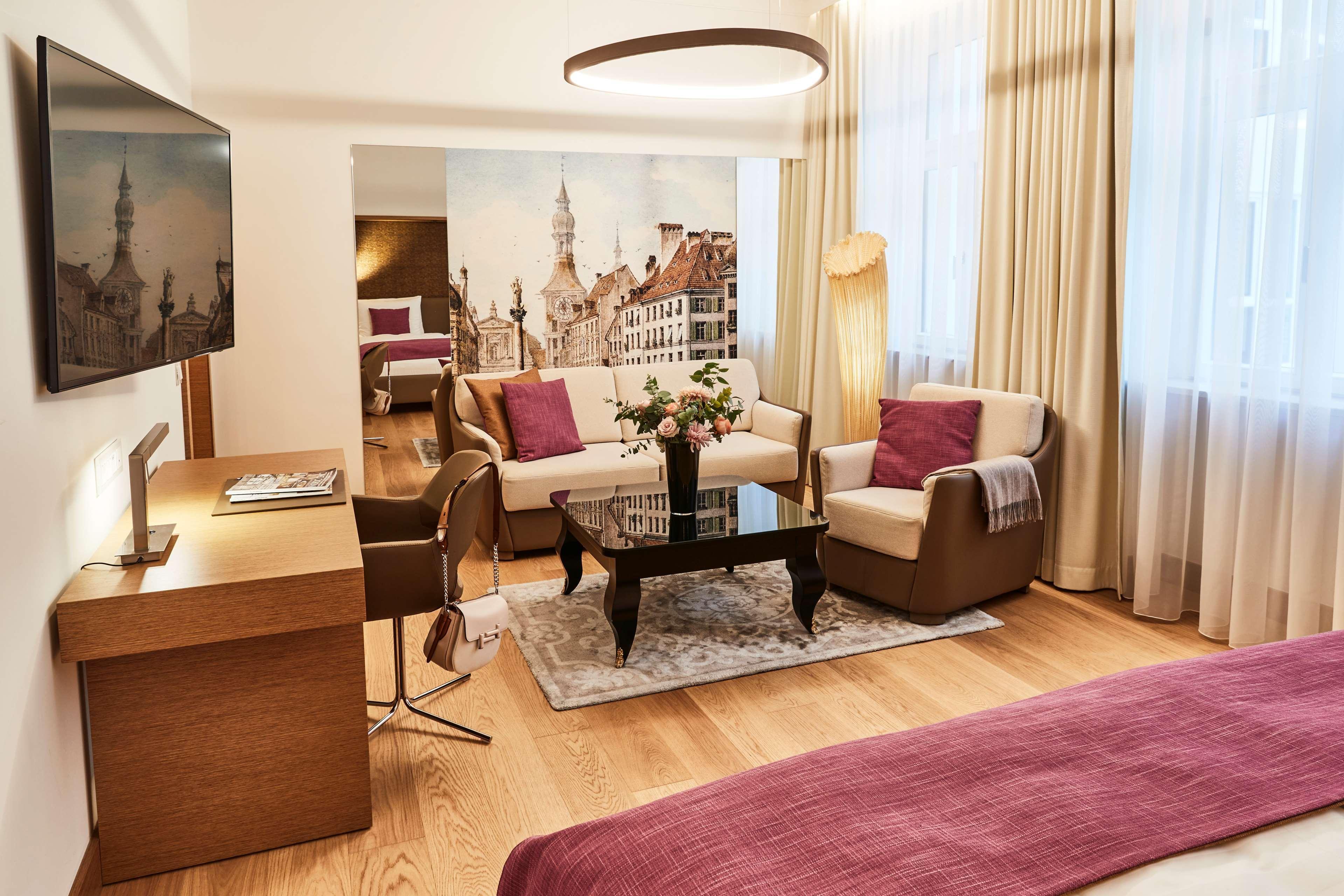 Vier Jahreszeiten Kempinski Muenchen Luaran gambar Suite