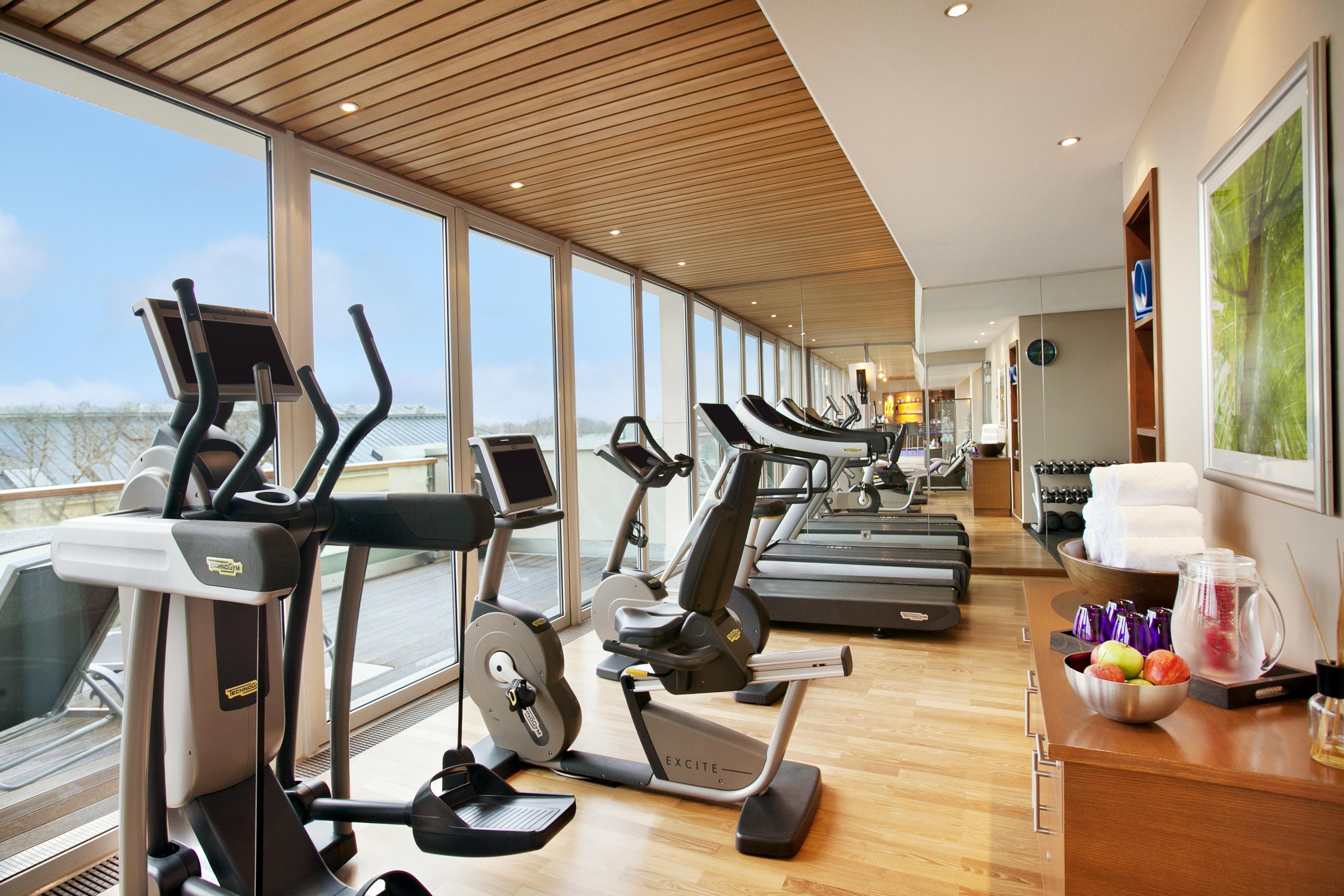 Vier Jahreszeiten Kempinski Muenchen Luaran gambar The gym at the hotel