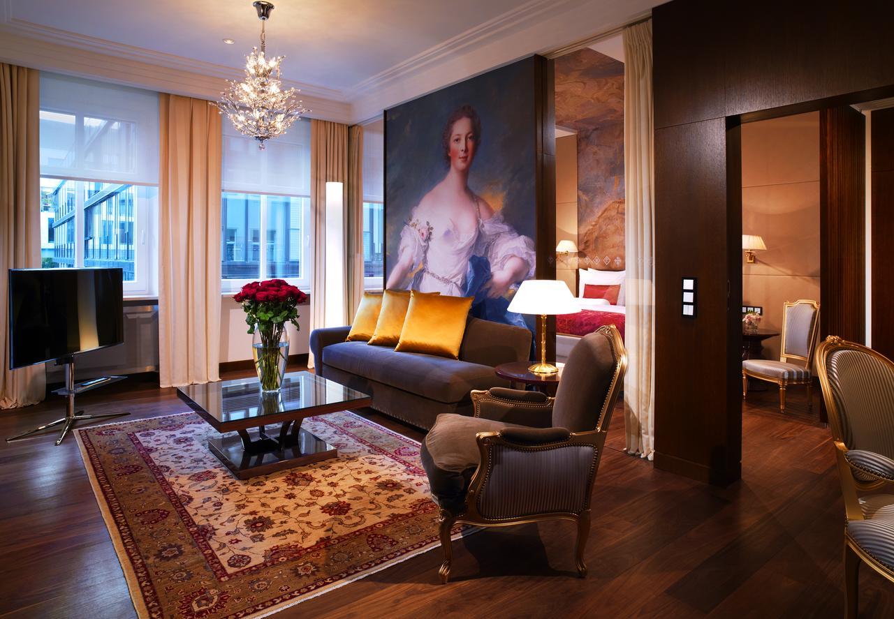 Vier Jahreszeiten Kempinski Muenchen Bilik gambar Suite at the Hotel Axelmannstein